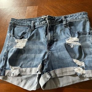 Women’s PacSun distressed, super stretch Shorty